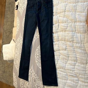 Better than new Joes Skinny Bootcut size 26